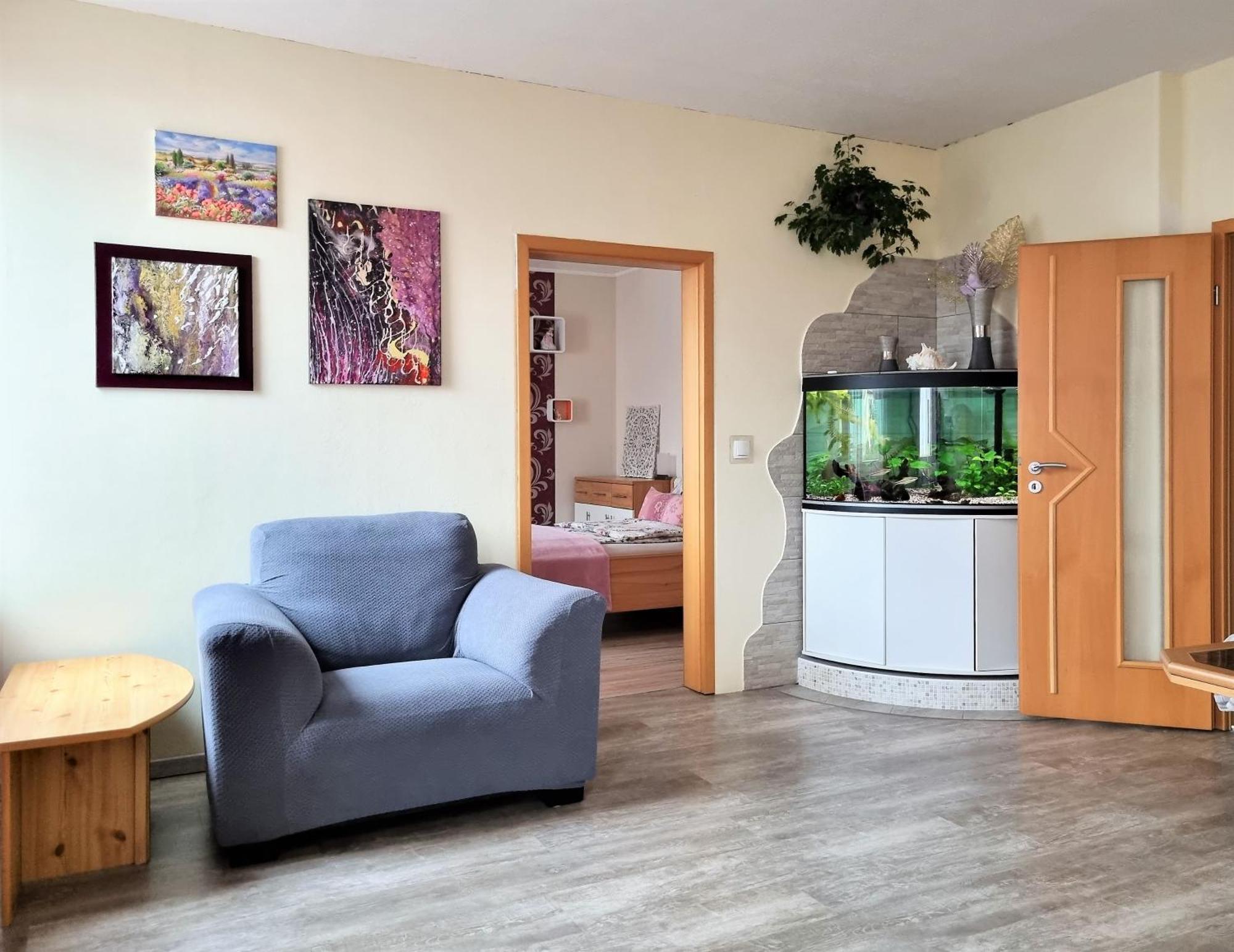 Apartment Bayreuth, Grosse Ferienwohnung Im Haus Mit Kunst, 3 Schlafzimmer, Kueche, Parkplatz Bagian luar foto